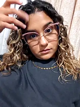 Snapshot of BrendaGirs chatting on 16, 10, 2025 BrendaGirs online show from 16, 10, 2025