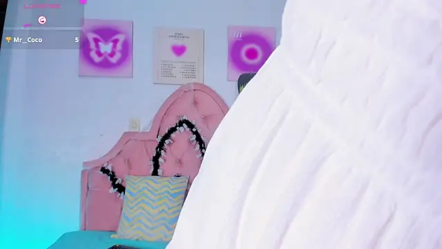 amandalee01 online show from 24, 10, 2025