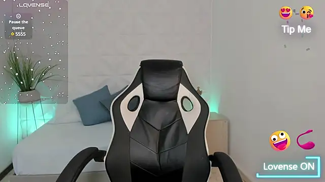 Snapshot of stephanya_ chatting on 11, 3, 2025 stephanya online show from 11, 3, 2025