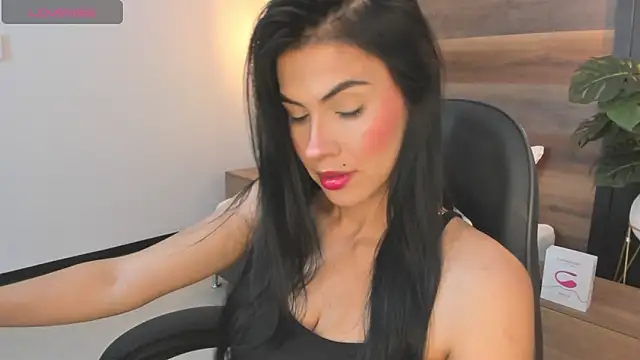 stephanya  online show from 16, 12, 2025