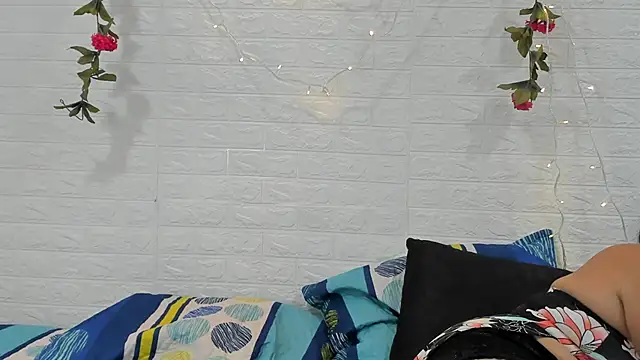 CHantal 33 online show from 26, 12, 2024