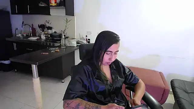 aria jhonsson online show from 10, 9, 2025