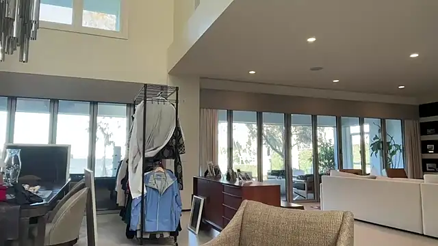 69woodinson online show from 1, 2, 2026