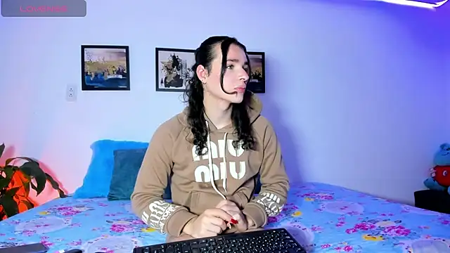 elafranco  online show from 14, 11, 2025