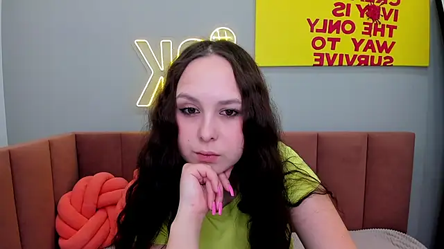 BeatriceReeves online show from 6, 6, 2026