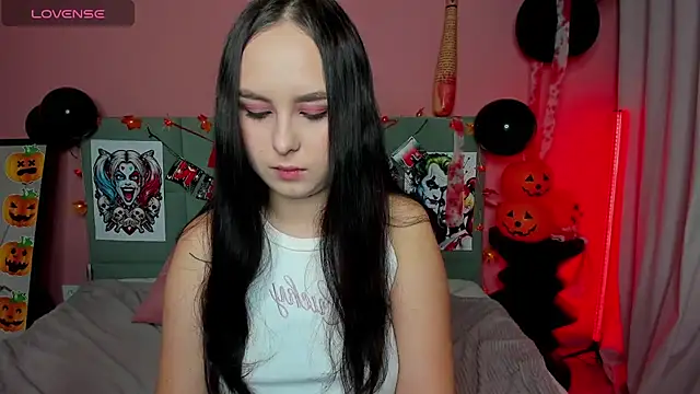 BeatriceReeves online show from 25, 10, 2025