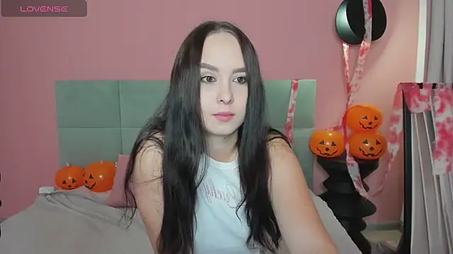 BeatriceReeves online show from 17, 10, 2025