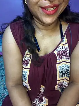 Sexy Mona Bhabhi online show from 20, 4, 2026