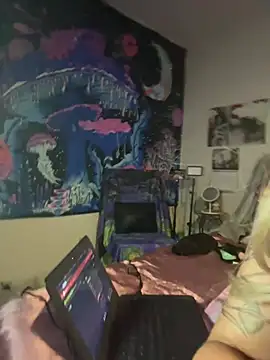 Snapshot of Hollyhudson123 chatting on 19, 3, 2025 Hollyhudson123 online show from 19, 3, 2025
