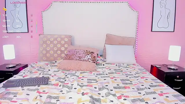 aggy castel online show from 15, 12, 2025