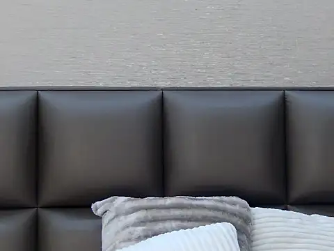 Snapshot of FoxyJoy chatting on 1, 4, 2026 FoxyJoy online show from 1, 4, 2026