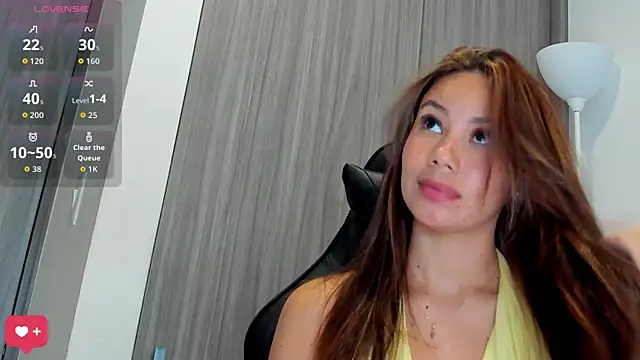 Tamaraa Serra online show from 13, 11, 2025