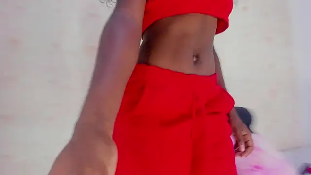 Snapshot of SARA_COLLIINS_ chatting on 15, 10, 2025 SARA COLLIINS online show from 15, 10, 2025