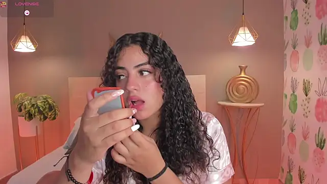 Snapshot of yaya23x chatting on 24, 4, 2026 yaya23x online show from 24, 4, 2026