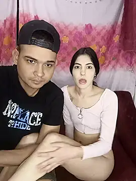 Snapshot of DanielaySeba chatting on 15, 2, 2025 DanielaySeba online show from 15, 2, 2025