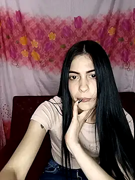 Snapshot of DanielaySeba chatting on 5, 2, 2025 DanielaySeba online show from 5, 2, 2025