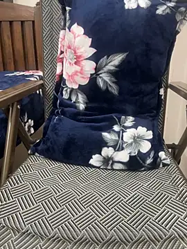 HoneyBearCpl online show from 7, 2, 2026