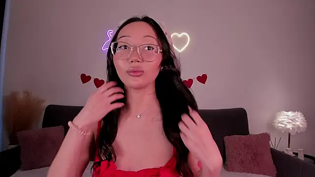 naomi asian online show from 30, 5, 2026