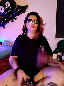 Snapshot of poisson_ivy chatting on 28, 10, 2025 poisson ivy online show from 28, 10, 2025