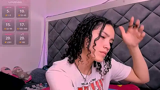 Nellyhills online show from 12, 11, 2025