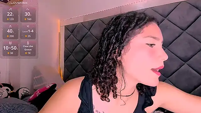 Nellyhills online show from 22, 10, 2025