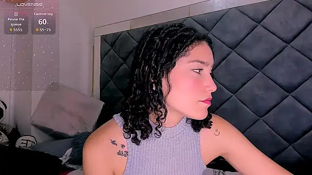 Nellyhills online show from 20, 10, 2025