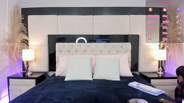 CarlaRossi  online show from 15, 4, 2026