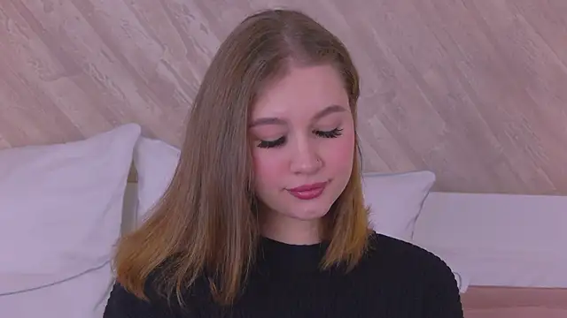 EllieHayes online show from 18, 1, 2025