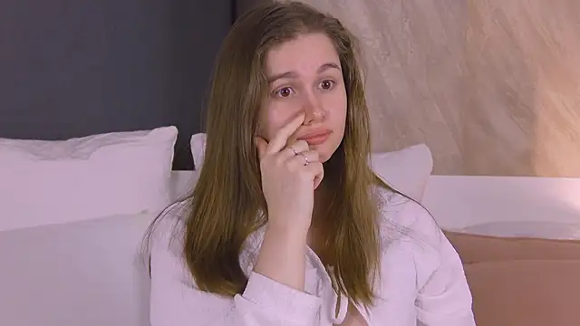 EllieHayes online show from 19, 3, 2026