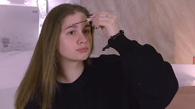 EllieHayes online show from 22, 2, 2026