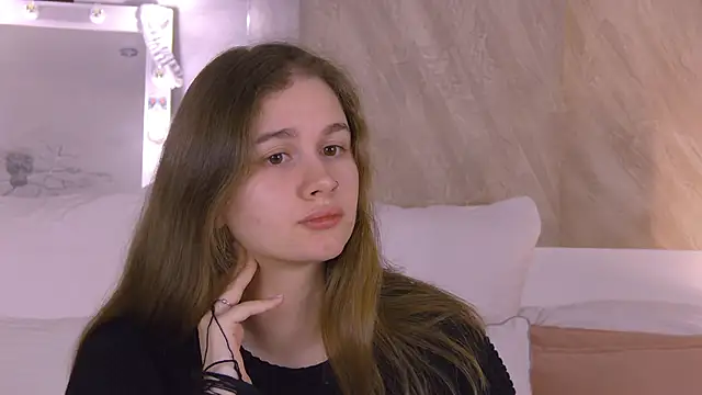 EllieHayes online show from 5, 3, 2026