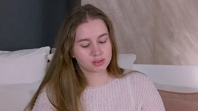 Snapshot of EllieHayes chatting on 3, 5, 2026 EllieHayes online show from 3, 5, 2026