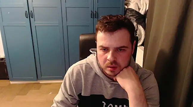 CuteMan33 online show from 5, 3, 2025