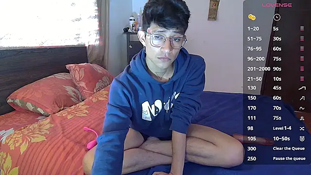 Snapshot of Sweet_c4mer0n chatting on 9, 10, 2025 Sweet c4mer0n online show from 9, 10, 2025