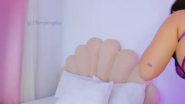 Snapshot of _cherrykingsley1 chatting on 1, 6, 2026 cherrykingsley1 online show from 1, 6, 2026
