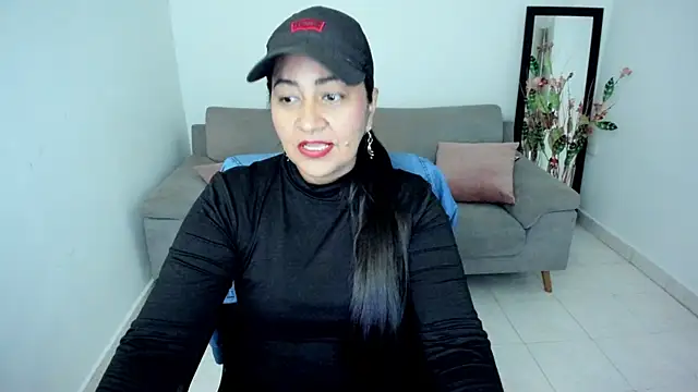 Adele Sweett online show from 3, 11, 2025