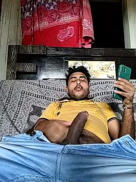 Snapshot of Rainted_Boyfriend_00x chatting on 3, 10, 2025 Rainted Boyfriend 00x online show from 3, 10, 2025