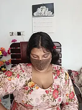 Hot-Angel  online show from 7, 6, 2026