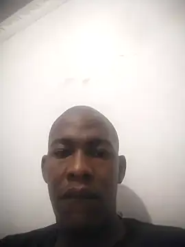 Snapshot of zuludog chatting on 18, 6, 2026 zuludog online show from 18, 6, 2026