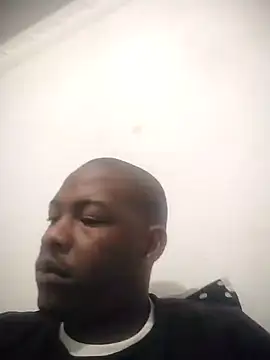 Snapshot of zuludog chatting on 11, 5, 2026 zuludog online show from 11, 5, 2026
