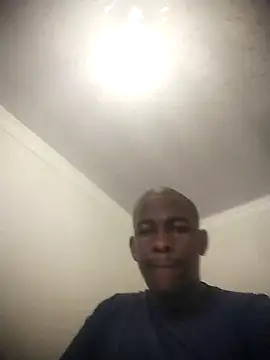 Snapshot of zuludog chatting on 31, 5, 2026 zuludog online show from 31, 5, 2026