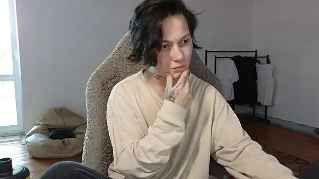esajukyy online show from 8, 7, 2026
