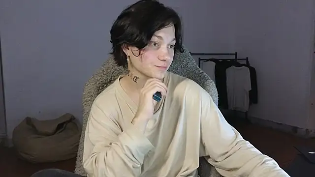 esajukyy online show from 28, 7, 2026