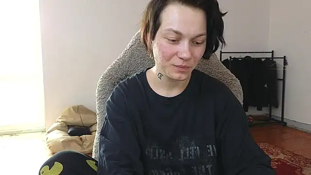 esajukyy online show from 5, 7, 2026