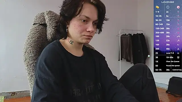 esajukyy online show from 28, 4, 2026