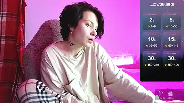 Snapshot of esajukyy chatting on 24, 11, 2025 esajukyy online show from 24, 11, 2025