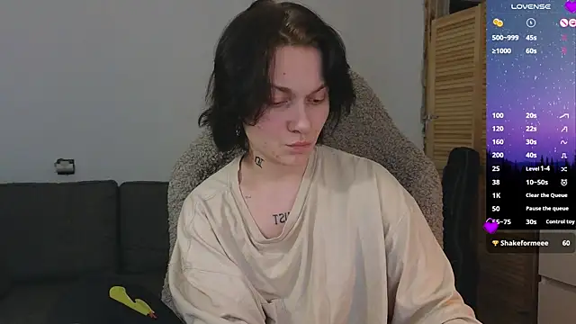 esajukyy online show from 20, 4, 2026