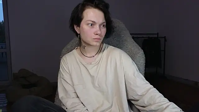 esajukyy online show from 15, 7, 2026
