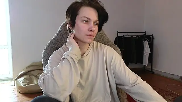 esajukyy online show from 30, 5, 2026