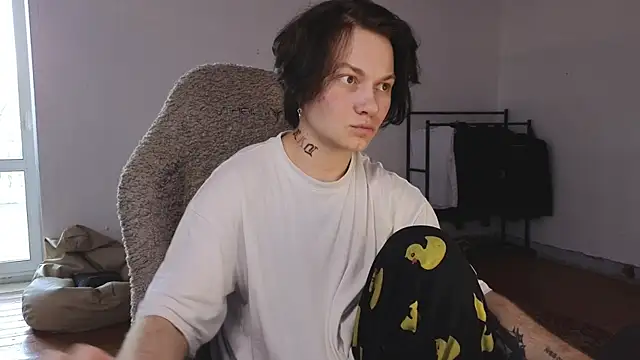 esajukyy online show from 20, 7, 2026